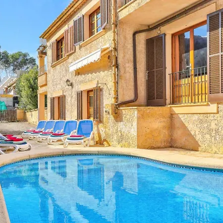 Villa March By