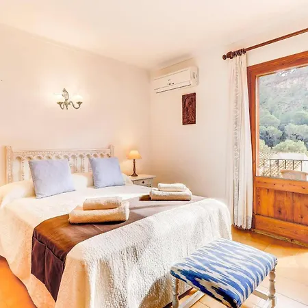 Villa March By